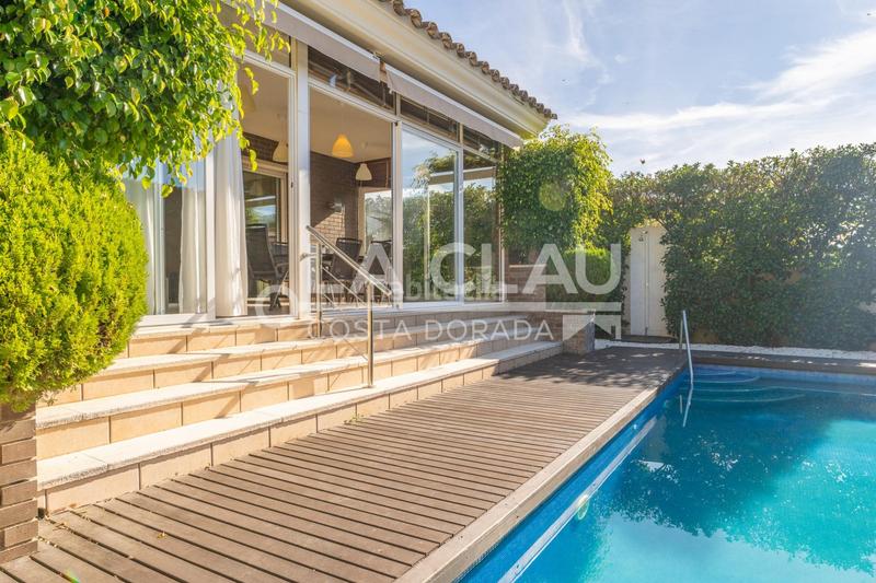 Foto 5bea71a9-1db0-42e6-98bb-5d76f495b7a7. Casa con riscaldamento parcheggio in Els Ametllers Cambrils