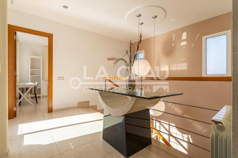 Foto 61026b8b-cbc7-4ced-a50c-4cf7cf0958a6. Casa con riscaldamento parcheggio in Els Ametllers Cambrils