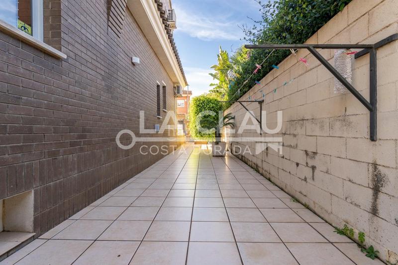 Foto 63859dd2-35bb-4ab7-8b9f-0d86cb484d0e. Casa con riscaldamento parcheggio in Els Ametllers Cambrils