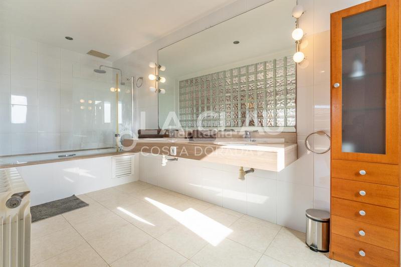 Foto 6887e481-ca6e-41e0-a63b-f905cc3078f7. Casa con riscaldamento parcheggio in Els Ametllers Cambrils