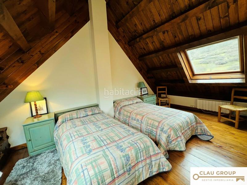 Foto 1f9a028a-3656-4f40-b905-f1f69134e0bc. Lloguer casa adossada amb calefacció aparcament a Vielha e Mijaran