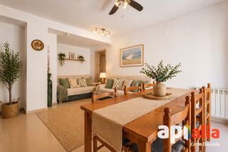 Flat  Del pèlag. Amplia vivienda con parking y trastero en el vendrell