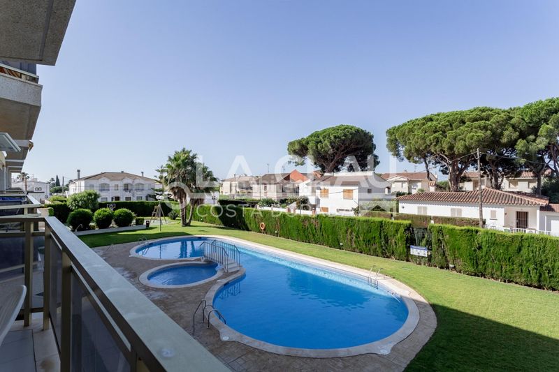 Foto 29cb5d60-6ecc-4b0f-b9a9-88dc16e1c9d9. Apartament amb aparcament a Cambrils mediterrani Cambrils