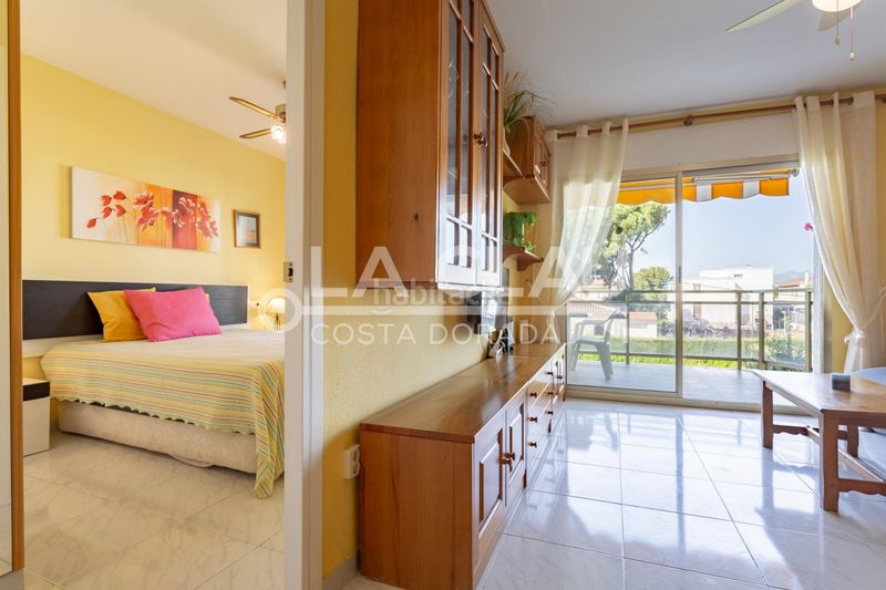 Foto 8cc9451a-843a-4056-b2f3-9278ae76110c. Apartament amb aparcament a Cambrils mediterrani Cambrils