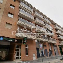 Appartamento  Manuel de falla 3. Oportunidad para inversores vivienda en venta con patio de 75 m