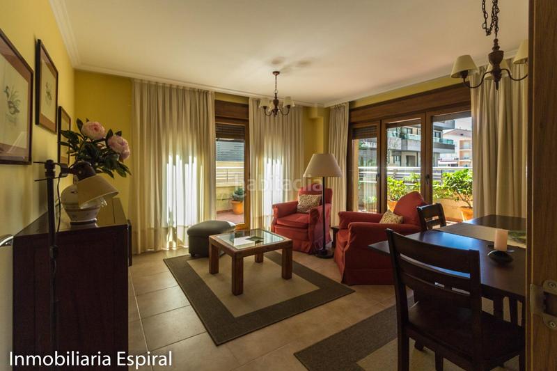 Foto ce437768-7f65-4a13-a4b6-0aca457970e9. Apartament amb calefacció aparcament a Noalla Sanxenxo