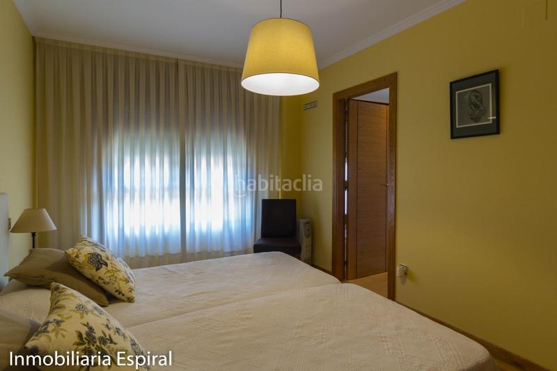 Foto e06fa3af-4aaa-43fe-a4d8-686fc28eae28. Apartament amb calefacció aparcament a Noalla Sanxenxo