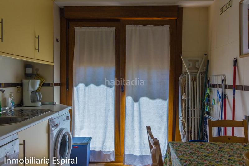 Foto e2e014ba-3f30-41fc-aefb-1cacf566eff6. Apartament amb calefacció aparcament a Noalla Sanxenxo