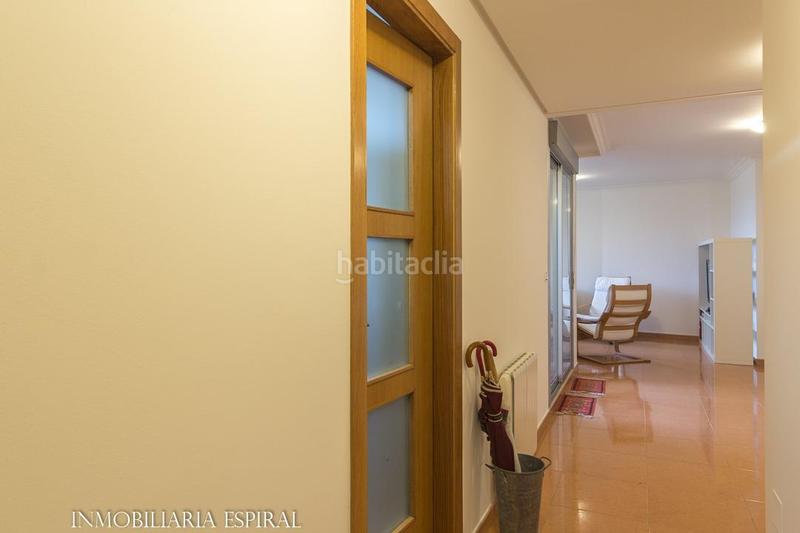 Foto 9b85ff9a-d17d-4291-bb32-c23fc3ddfdcf. Apartamento disfruta del paraíso en raxó tu apartamento soñado a pasos de la playa! en Poio