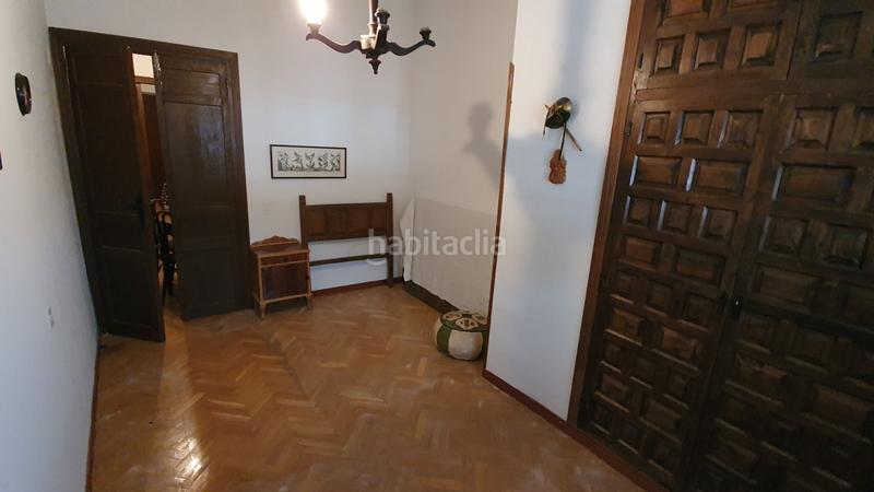 Foto fbdc73a4-3a3e-4167-b020-a29174fc9820. House in Cenicientos