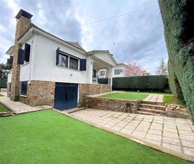 Xalet en Aldea del Fresno. Chalet independiente en aldea del fresno
