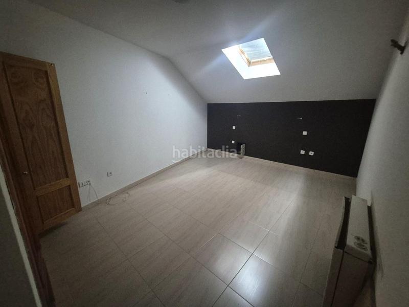 Foto a77dcaec-a3b4-42ea-8d54-669ac998a4a3. Duplex con riscaldamento parcheggio in Villanueva de Perales