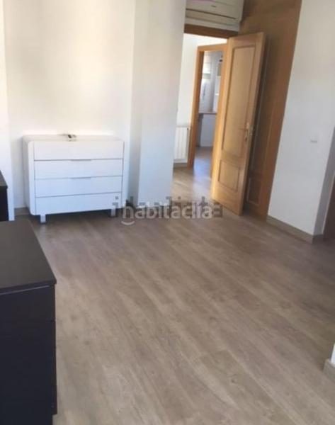 Foto 300f1f2f-9dbb-4b59-b2d9-967cd7aeedf7. Casa bifamiliare con riscaldamento parcheggio piscina in Villamantilla