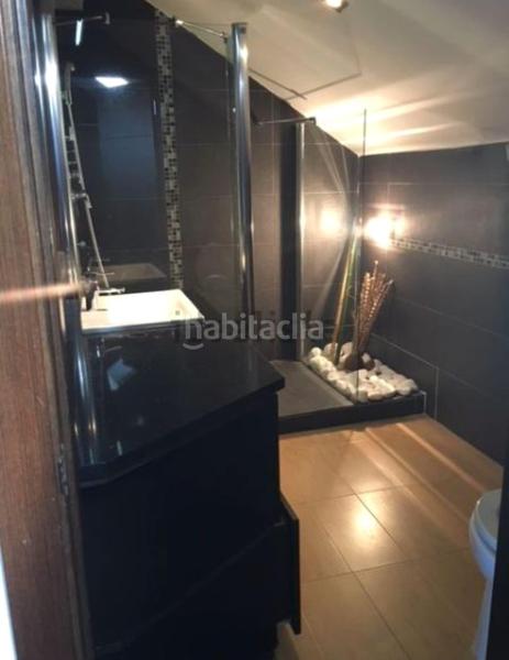 Foto f8bf2d9f-14e4-43b9-9ae0-05a642c22a08. Casa bifamiliare con riscaldamento parcheggio piscina in Villamantilla