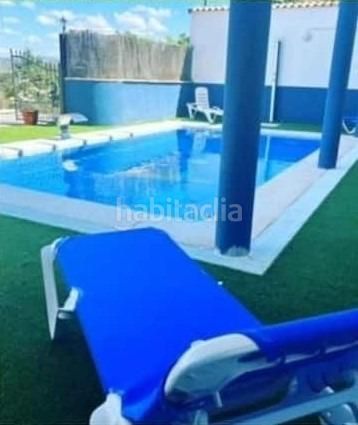 Foto 94010cda-8087-46e5-93f0-24cd972fc196. Xalet amb piscina a Calalberche
