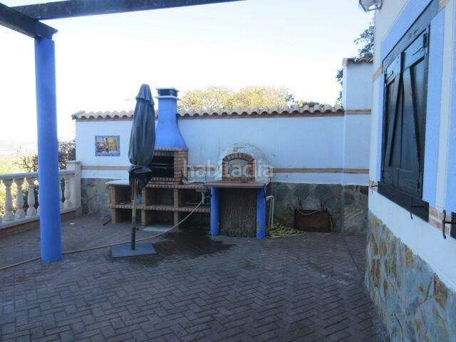Foto a96f4031-9135-42bb-97b7-5705dd18c41e. Xalet amb piscina a Calalberche