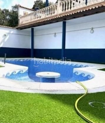 Foto e414fa09-9f26-4f27-8cad-41845cbcb068. Xalet amb piscina a Calalberche
