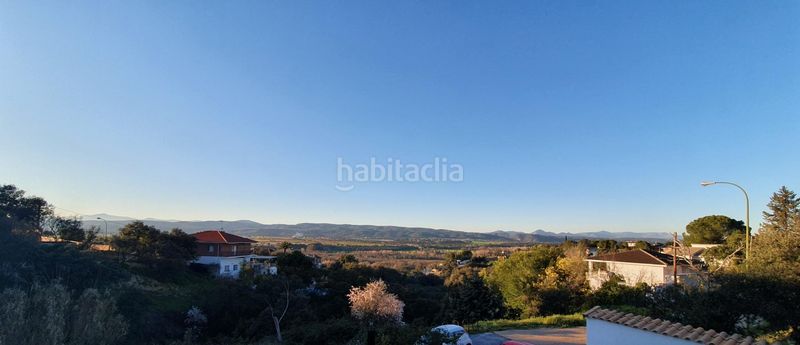 Foto f3f4a88e-d00d-4e31-b646-10278d26ed48. Xalet amb piscina a Calalberche