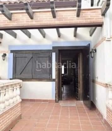 Foto ff85a754-b403-4204-aa30-100503bd2f33. Xalet amb piscina a Calalberche