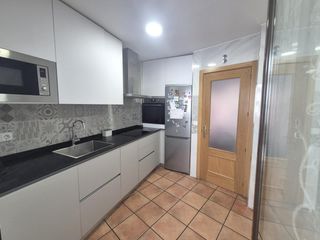 Casa adossada a Aldea del Fresno. Adosado en aldea del fresno