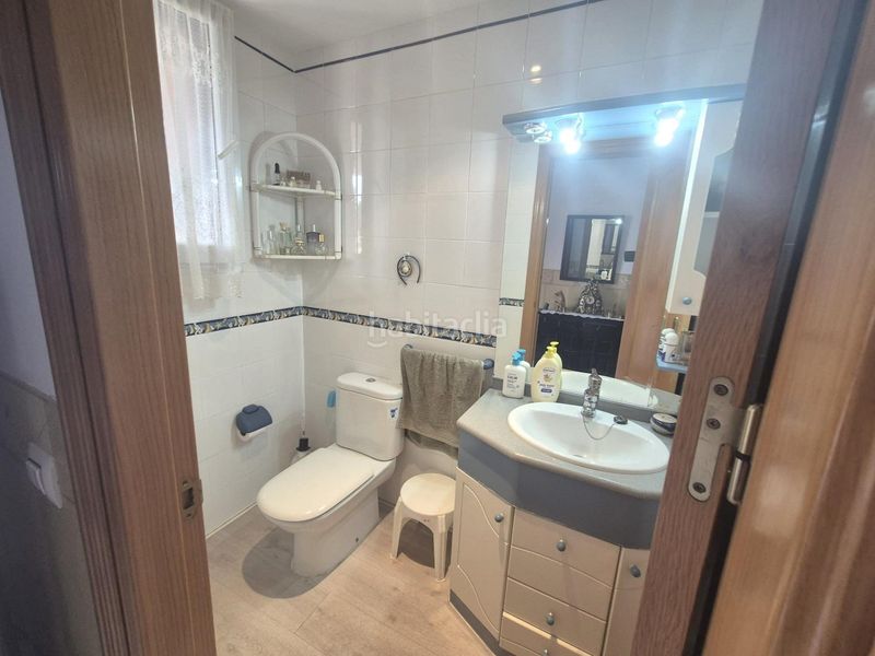 Foto 0b7a9755-2d8b-4797-9b30-3128cdf9af8b. Casa adossada amb aparcament a Villa del Prado