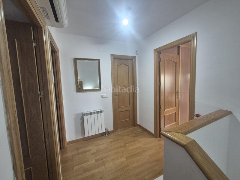 Foto 1fa7cc7f-d04e-46d9-bf27-c745c5750e4a. Casa adossada amb aparcament a Villa del Prado