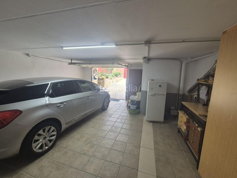 Foto 20fee570-8238-4c4f-ab97-e4e4eff6d40f. Casa adossada amb aparcament a Villa del Prado