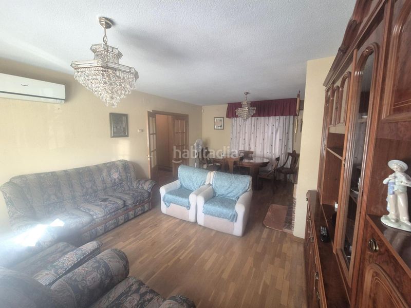 Foto 5cc68662-f593-46af-8caf-c4870e211083. Casa adossada amb calefacció aparcament piscina a Navalcarnero