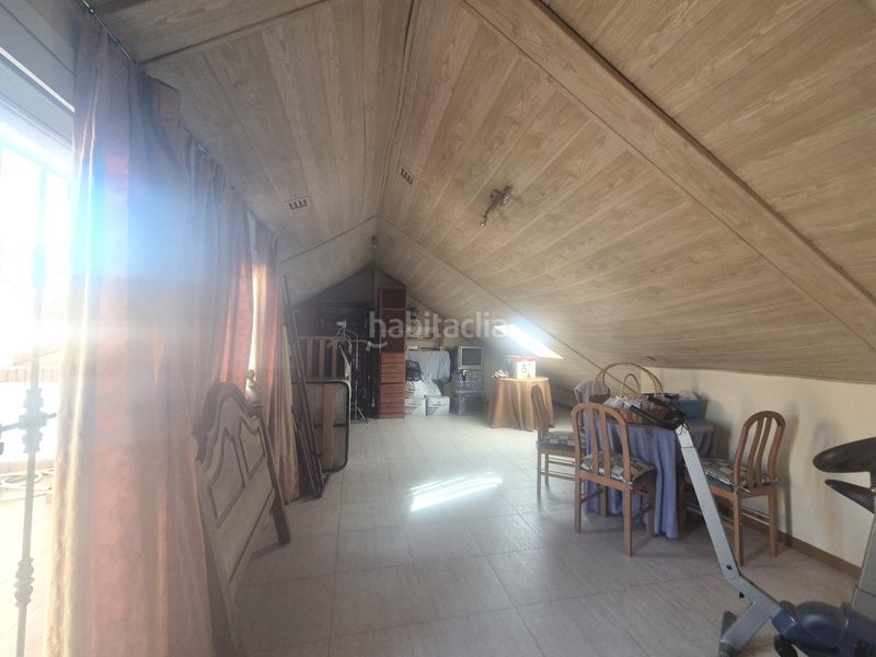 Foto 7957ab04-ba29-43c5-ac5a-15b7cd82f407. Casa adossada amb calefacció aparcament piscina a Navalcarnero