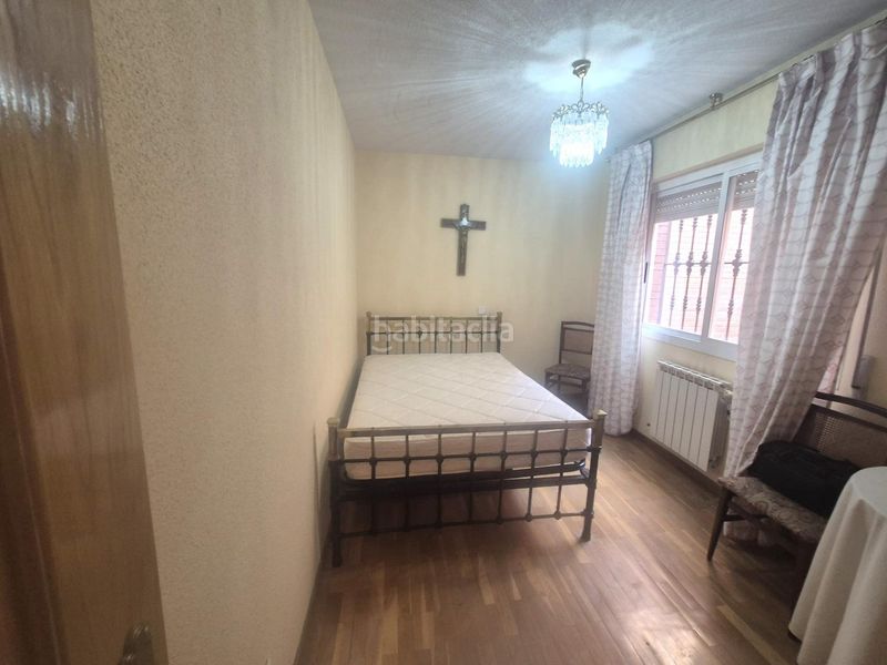 Foto db2579e7-be65-4f34-b485-963eabf21287. Casa adossada amb calefacció aparcament piscina a Navalcarnero