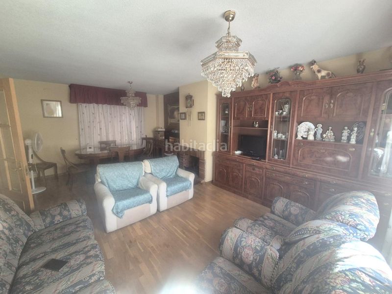 Foto db976801-3029-43da-b8aa-849763fcac79. Casa adossada amb calefacció aparcament piscina a Navalcarnero