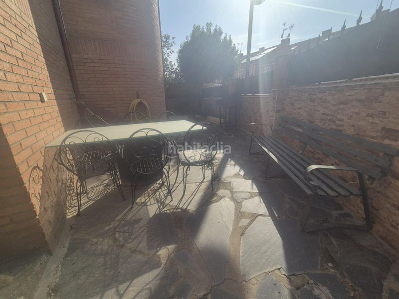 Foto e2a918ae-a4ee-443d-9ef7-571e1ec33eed. Casa adossada amb calefacció aparcament piscina a Navalcarnero