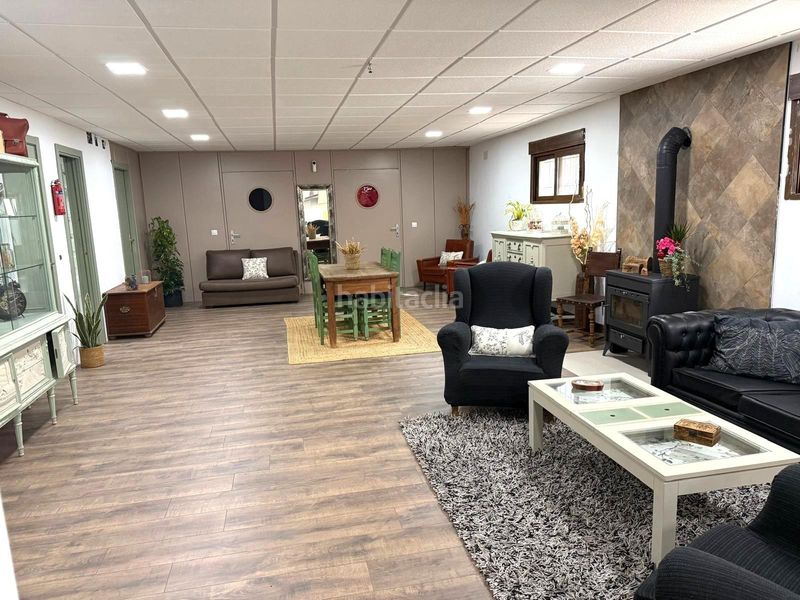 Foto 4b81c6e5-9836-45ef-8429-69c7c1fc8f72. Chalet  independiente en Aldea del Fresno