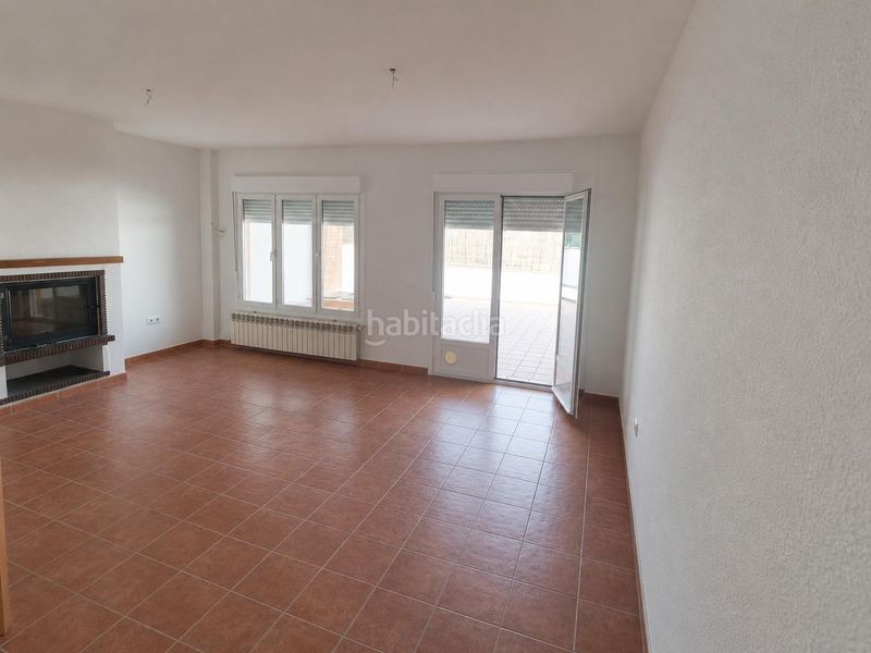 Foto aa534fd3-658b-4bf8-99a7-e3b916b9d56c. Casa adossada amb calefacció aparcament piscina a Méntrida