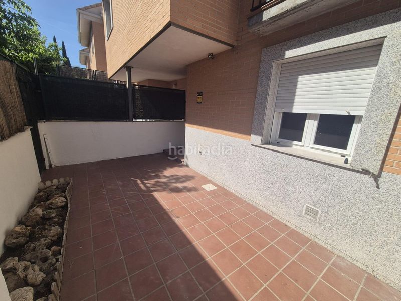 Foto ecb8d24f-1c6f-466f-b260-e0d924ef06b3. Casa adossada amb calefacció aparcament piscina a Méntrida