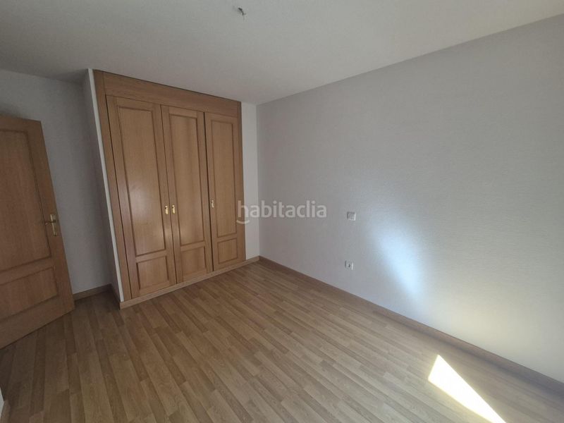 Foto fb329125-d061-4b32-92d7-b69051bb660b. Casa adossada amb calefacció aparcament piscina a Méntrida