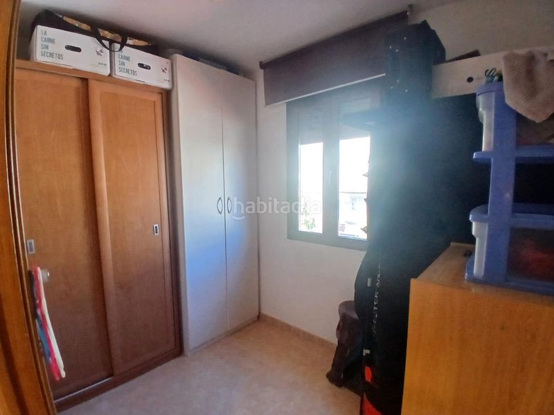 Foto 51c3478b-a774-4e3c-be7b-b67a4cd96b5f. Casa adossada amb calefacció a Aldea del Fresno