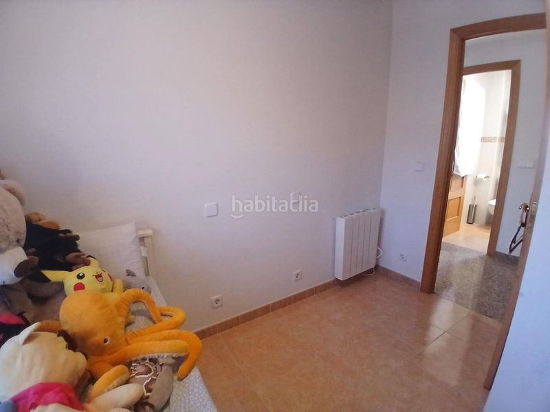 Foto 9e20df00-d9f4-4ab5-8a71-e9b26863d5ef. Casa adossada amb calefacció a Aldea del Fresno