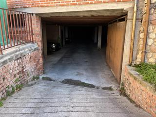 Car parking in Costana