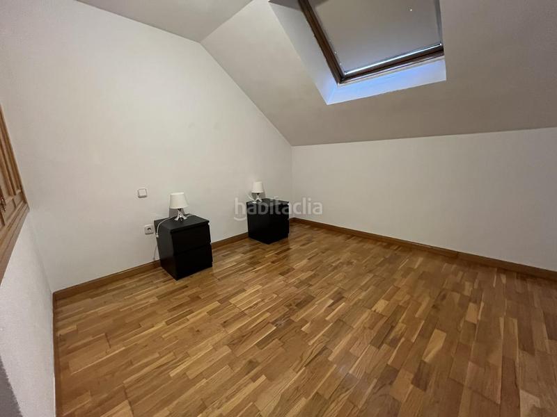 Foto 39ee2e9c-2d81-4847-bb16-4a888bf63271. Rent duplex with parking in José Zorrilla - Padre Claret Segovia