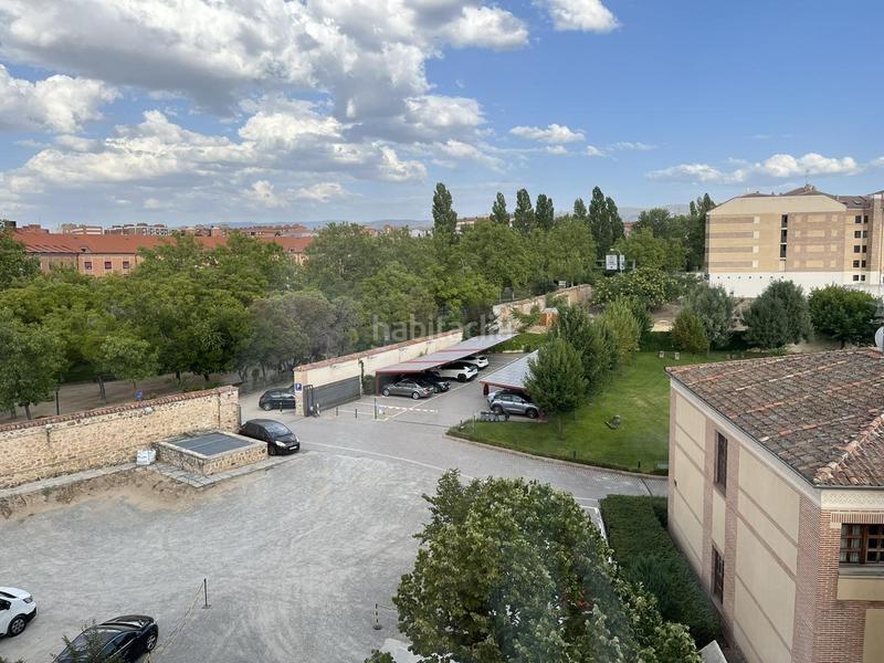 Foto e2ed0220-945e-47a5-bc2f-3911f820c286. Miete zweistöckige wohnung mit parking in José Zorrilla - Padre Claret Segovia