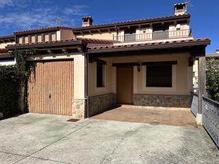 Casa  Valsain
