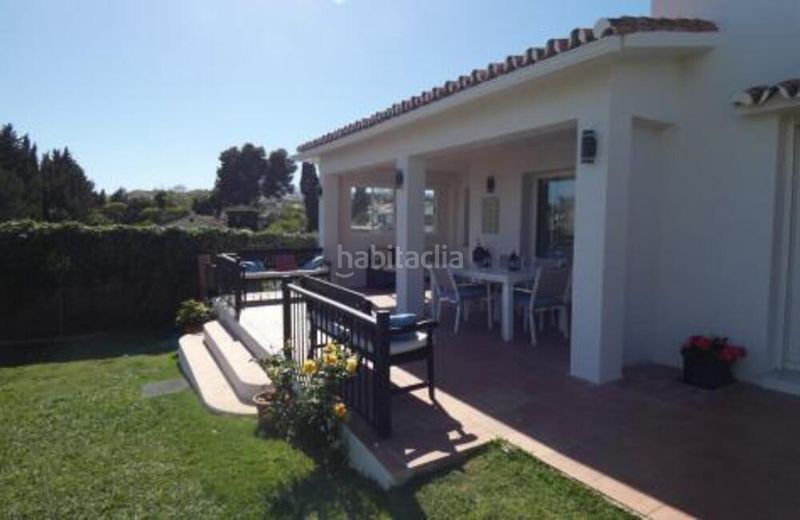 Foto ef366c28-4f33-41c6-a954-c0a43b42f9f5. Casa amb aparcament a Nueva Alcántara Marbella