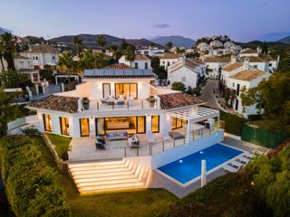 Casa in Viena-nva andalucia d 4