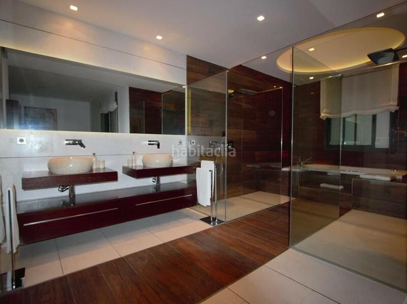 Foto f997121e-1640-4e69-b48f-bd35b4c47fcc. Rent ground floor with parking pool in Puerto Banús Marbella