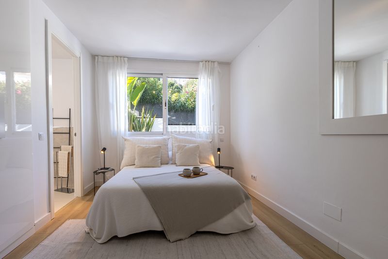 Foto f19c3a14-efce-4358-a774-cd5c1d18fad5. Casa amb aparcament piscina a Las Brisas Marbella