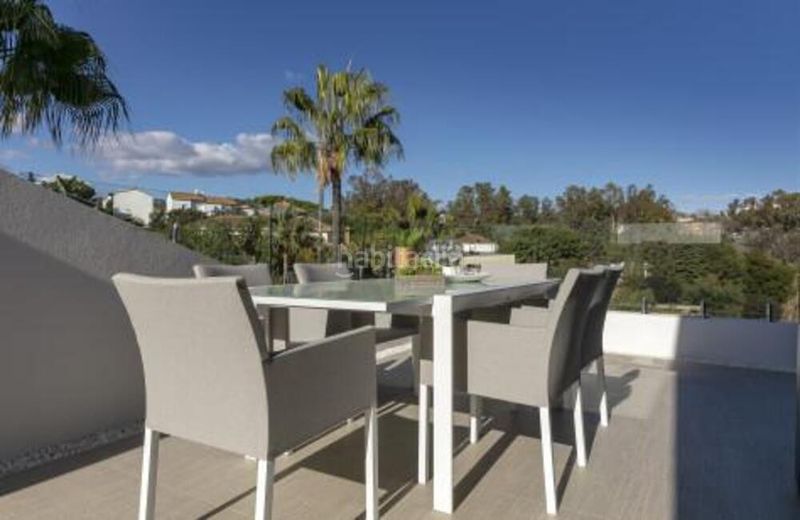 Foto a260bf1f-f622-4f74-93c2-6c1285a727ab. Àtic amb aparcament piscina a Marbesa Marbella