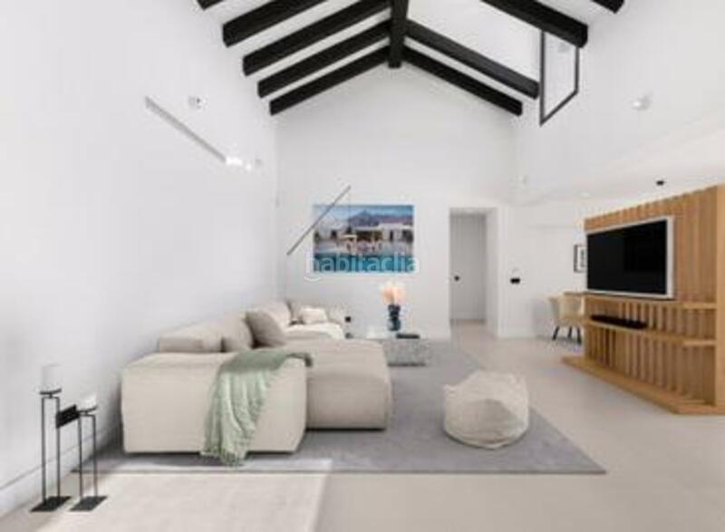 Foto 4553ebb2-9d8f-496a-9fc9-b87134a07a00. Casa en n/a lujo en Los Naranjos Marbella