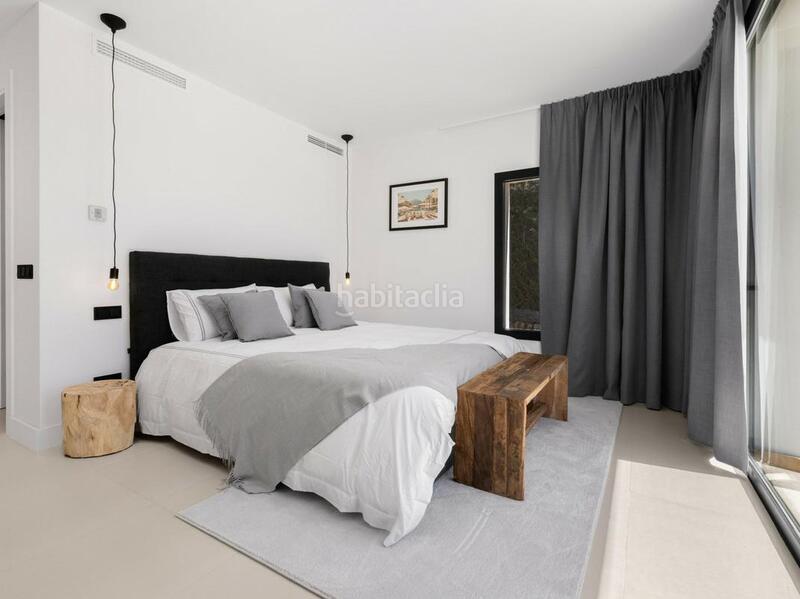 Foto 70fde179-d6de-4732-b44c-ab10b1138191. Casa en n/a lujo en Los Naranjos Marbella