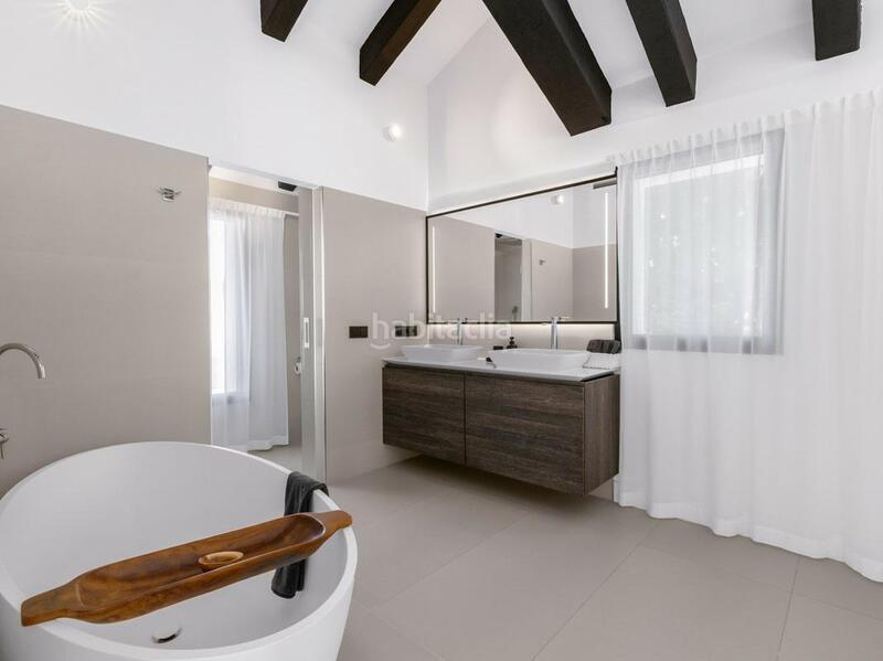 Foto 891c54b1-a857-495b-adb7-afc5177446b5. Casa en n/a lujo en Los Naranjos Marbella